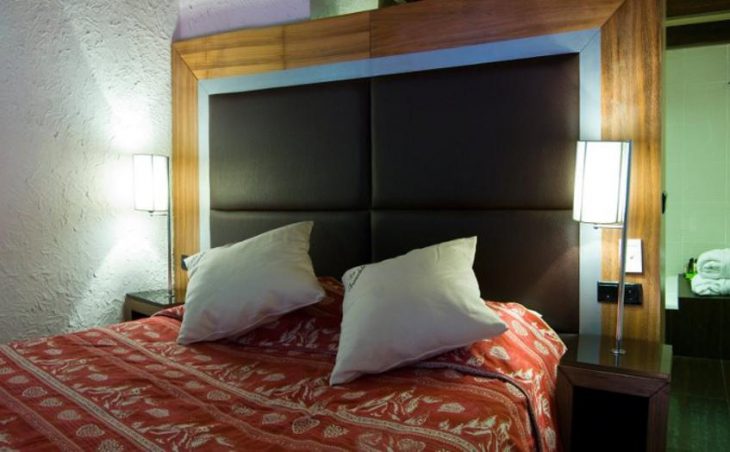 Hotel Ibiza, Les Deux Alpes, Double Bedroom 2